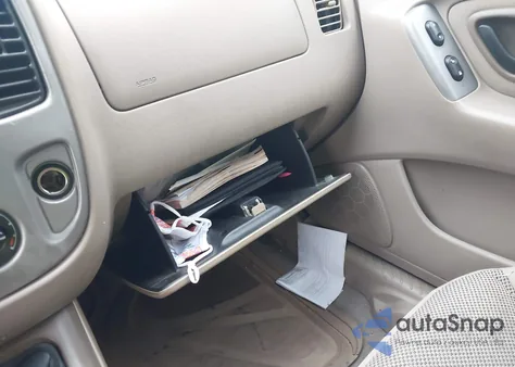 2005 Ford Escape Xlt из США, поврежденный, VIN 1FMYU931X5DA07694